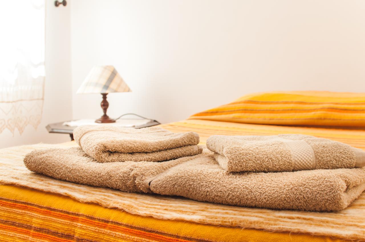 Rivers Nation Surf Camp Bed and Breakfast Atouguia Da Baleia Exteriör bild