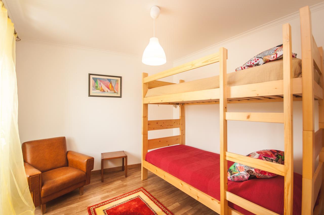 Rivers Nation Surf Camp Bed and Breakfast Atouguia Da Baleia Exteriör bild